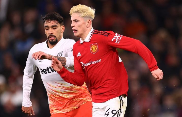 MU gap doi thu Premier League tai tu ket FA Cup hinh anh