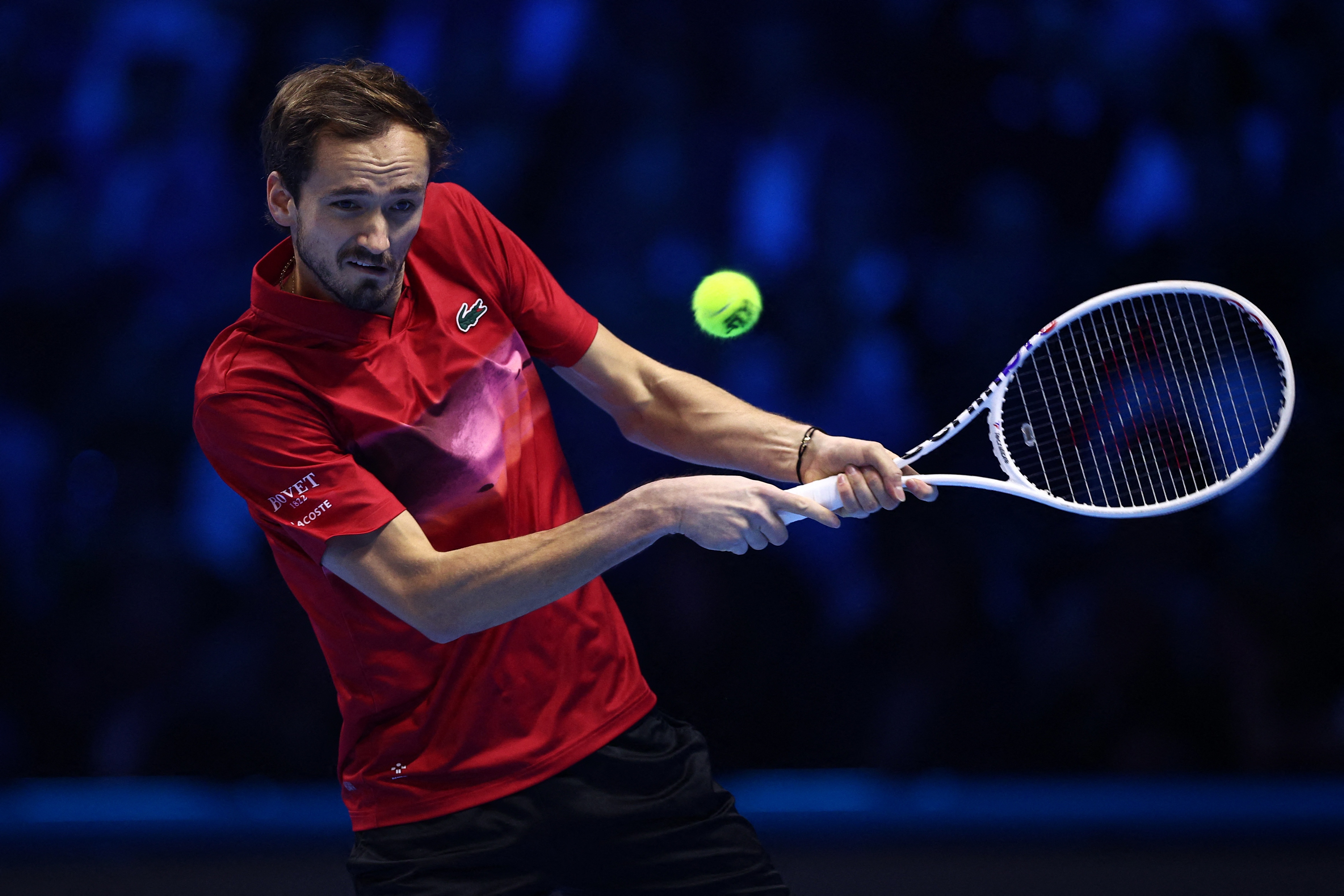 Medvedev gianh danh hieu ATP thu ba lien tiep hinh anh