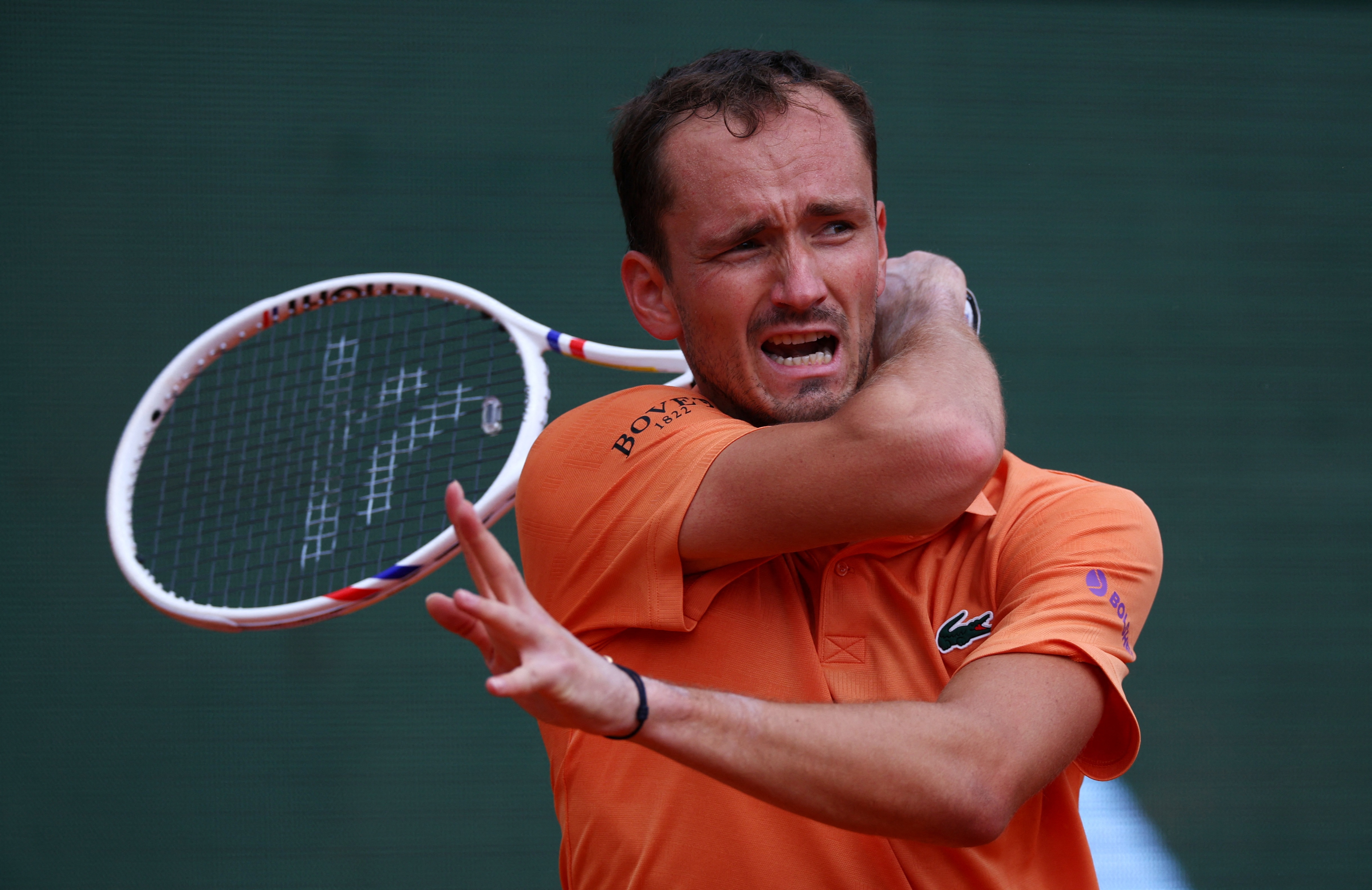 Medvedev gianh danh hieu ATP thu ba lien tiep hinh anh