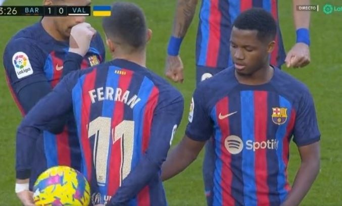 Torres da hong phat den anh 1