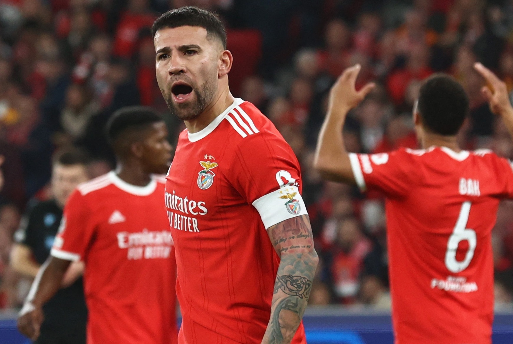 Hien tuong Champions League vao tu ket sau tran thang 5-1 hinh anh