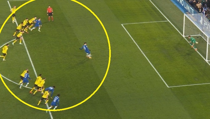 VAR gay tranh cai trong tran thang cua Chelsea hinh anh