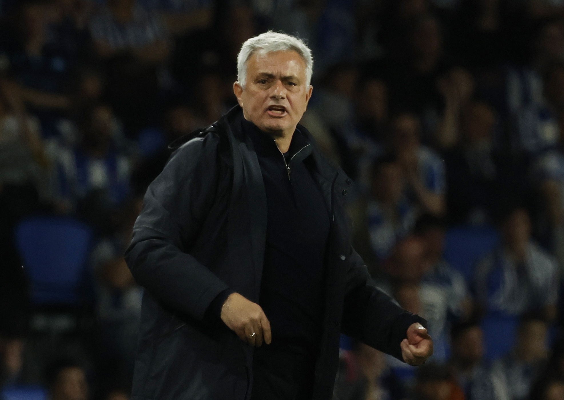 Mourinho che nhao kinh dich hinh anh