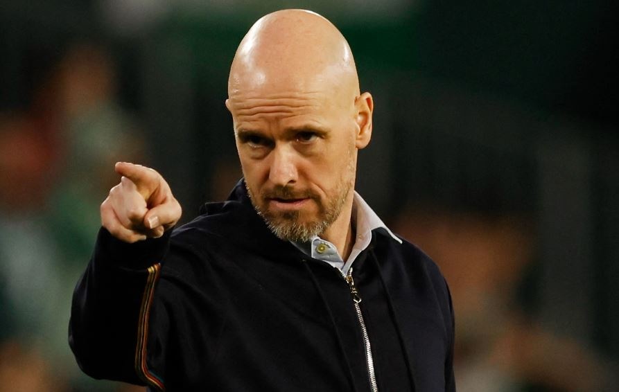 Phan ung cua HLV Ten Hag khi MU gap Sevilla hinh anh