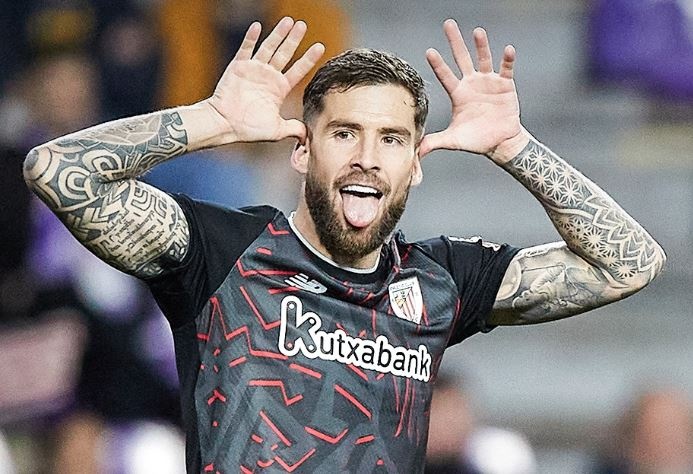 Barca dat thoa thuan don tan binh mien phi hinh anh