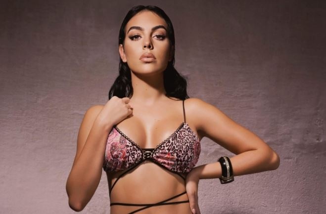 Ly do Ronaldo khong tang qua sinh nhat cho ban gai hinh anh