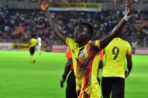 Hiep dau bu gio 40 phut o vong loai CAN hinh anh