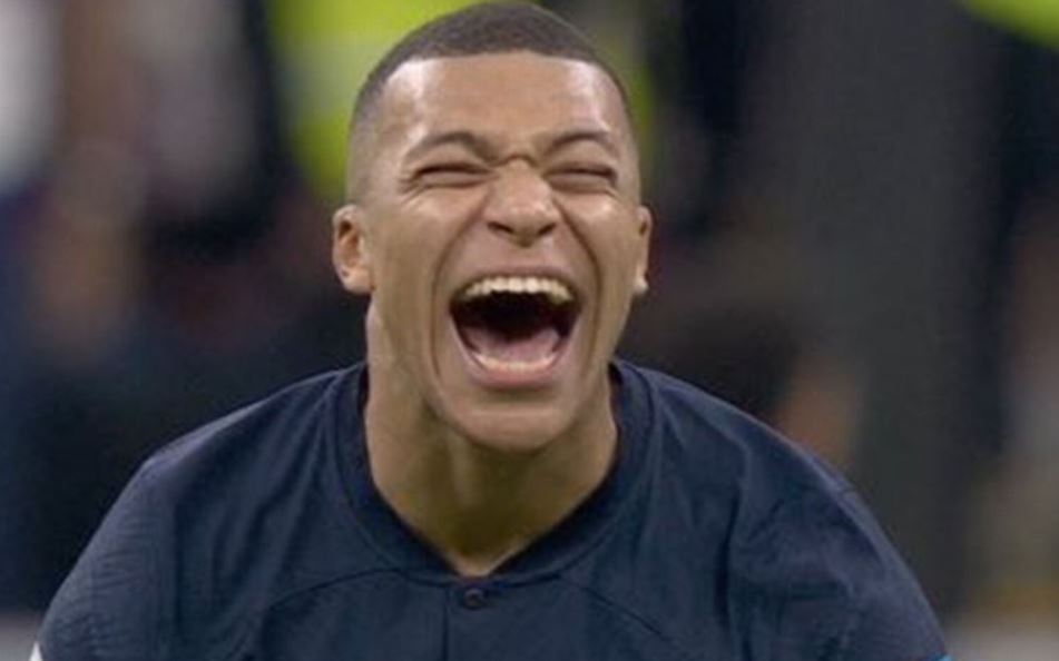 Mbappe duoc PSG thuong 60 trieu euro moi nam cho long trung thanh hinh anh