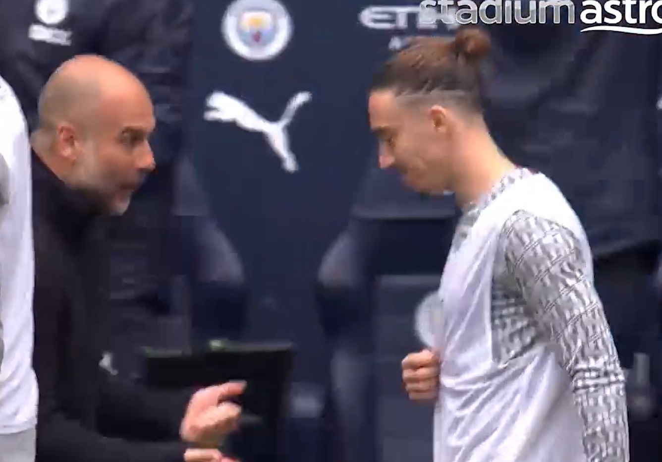 Pep doi bat tay anh 1