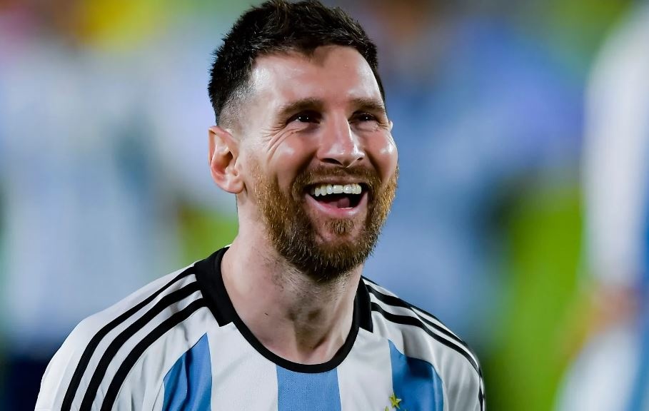 PSG loai Messi, xay dung doi quanh Mbappe? hinh anh