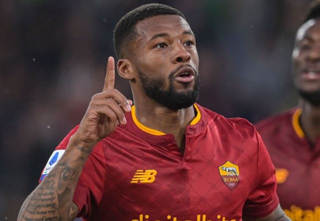 Wijnaldum toa sang trong tran thang 3-0 cua Roma hinh anh