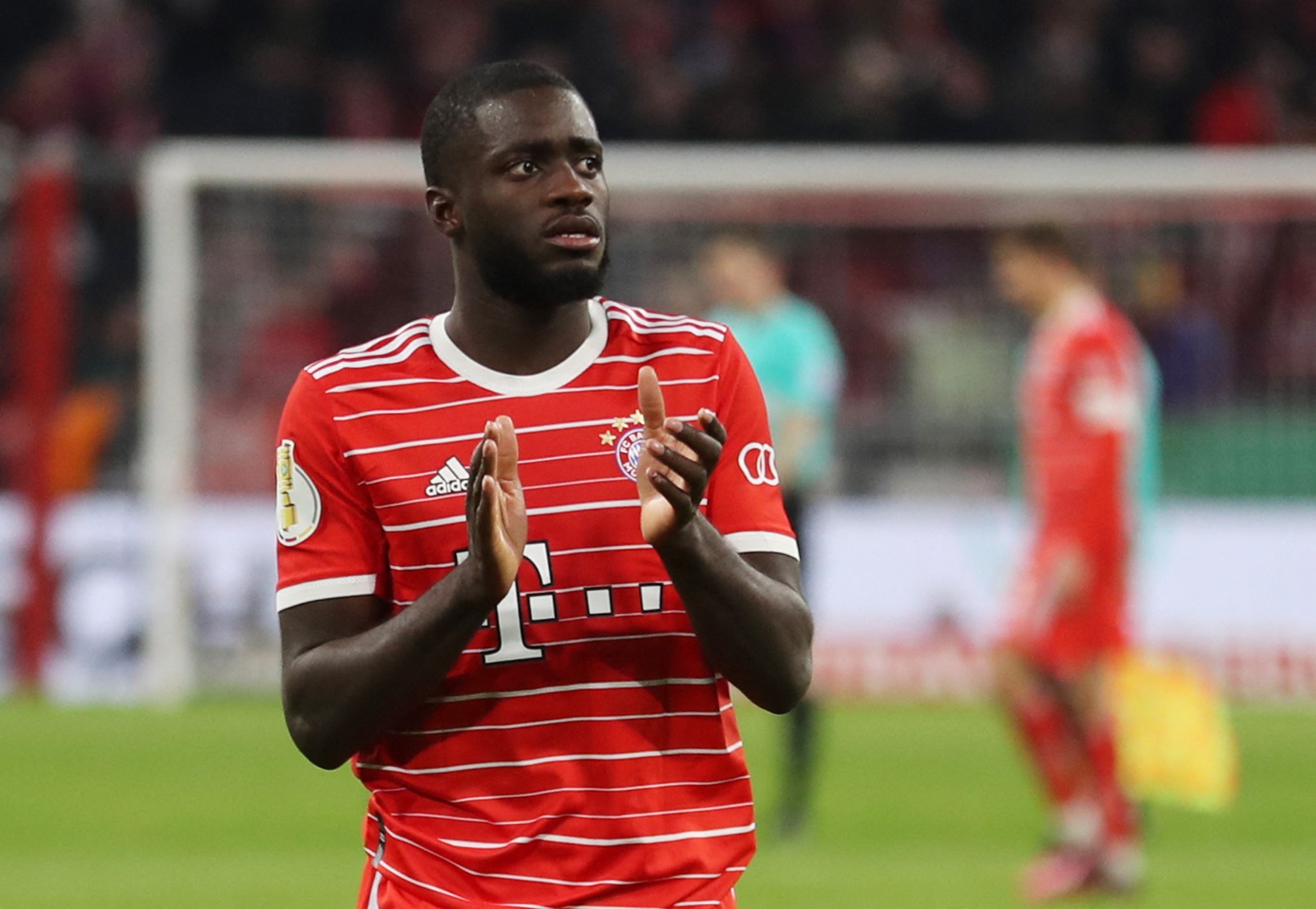 Bayern dau Freiburg anh 3