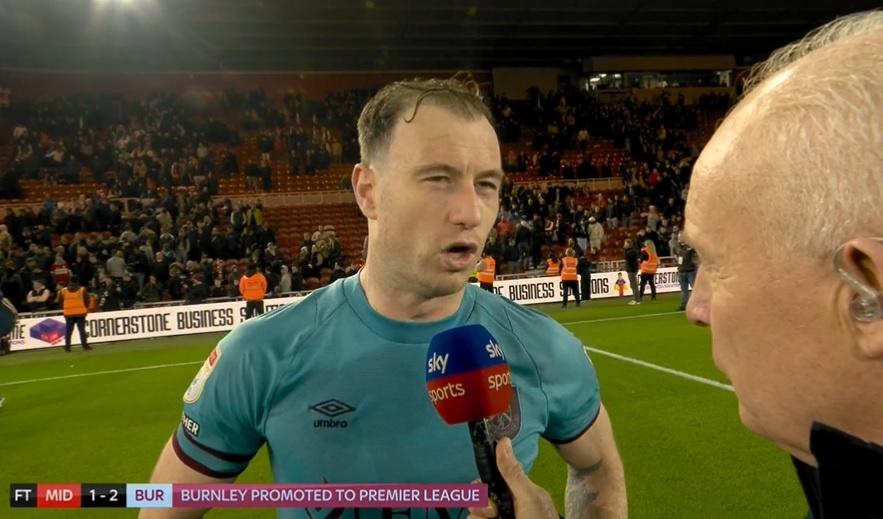 Burnley thang hang anh 3