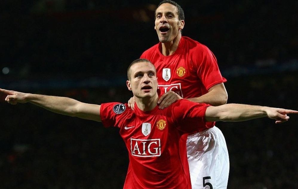 Phan ung cua Ferdinand khi Vidic bi che kem Van Dijk hinh anh