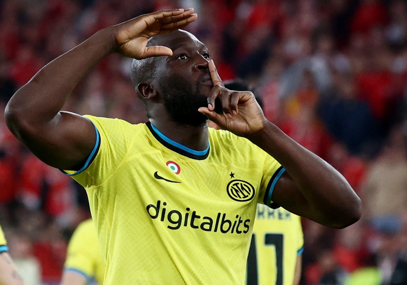 Lukaku ghi ban, Inter dat mot chan vao ban ket Champions League hinh anh