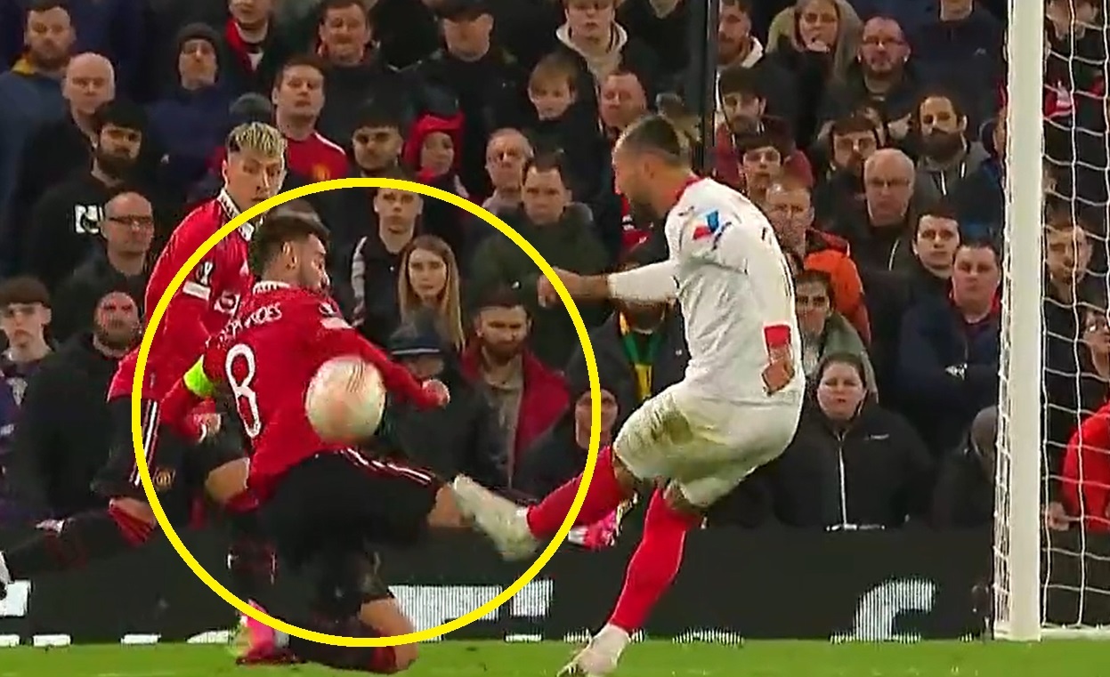 Bruno bi treo gio anh 1