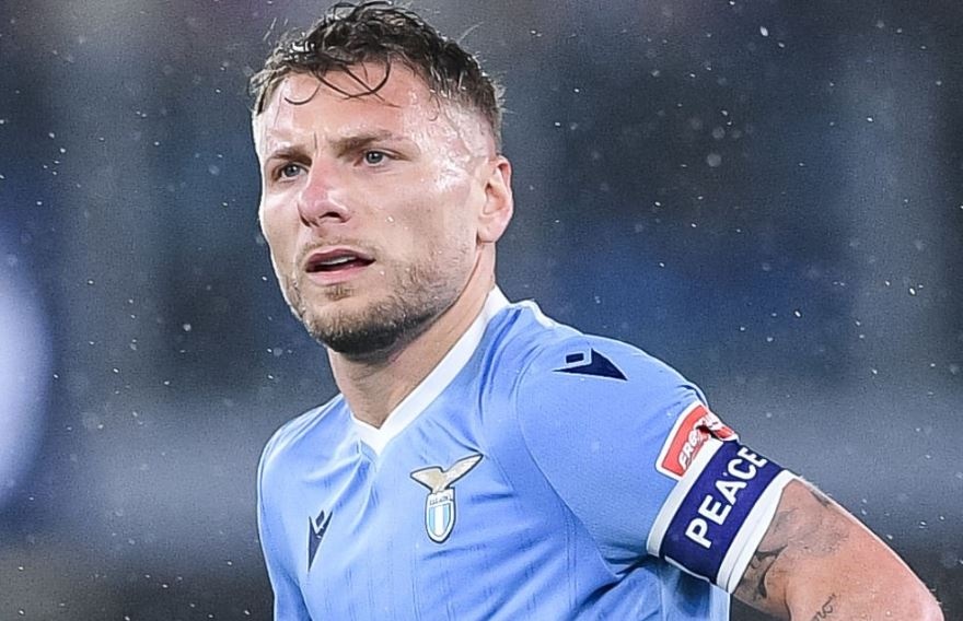 Sao tuyen Italy chan thuong cot song sau tai nan xe hoi hinh anh