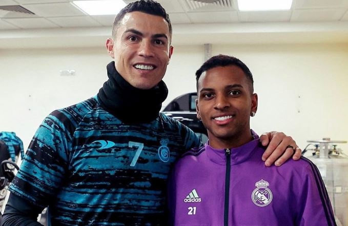 Sao Real an mung nhu Ronaldo sau khi xe luoi Chelsea hinh anh