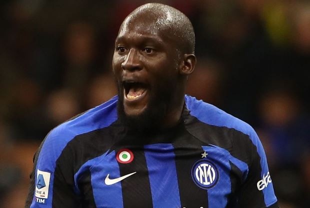 Cau thu Inter xo xat truoc tu ket luot ve Champions League hinh anh