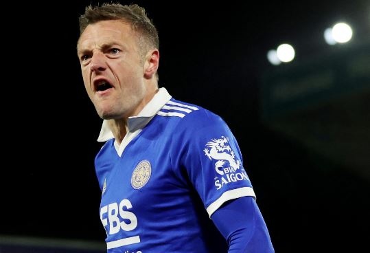 Cuoc dua tru hang Premier League dien ra kich tinh hinh anh