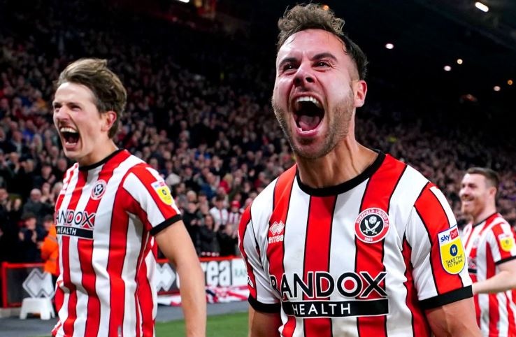 Xac dinh doi thu hai thang hang Premier League 2023/24 hinh anh