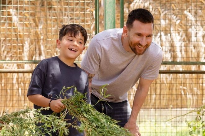 Messi nghi tap de den Saudi Arabia hinh anh