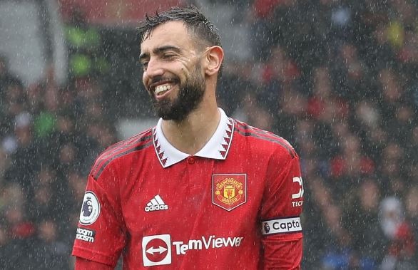 Bruno Fernandes khong tra bang doi truong khi Maguire vao san hinh anh