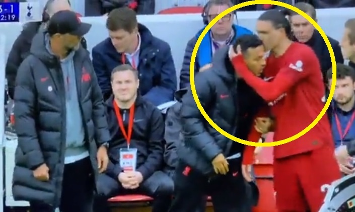 Thiago chi dao Nunez anh 1