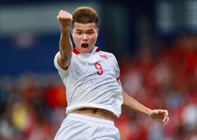 Vet gon trong chien thang cua U22 Viet Nam hinh anh