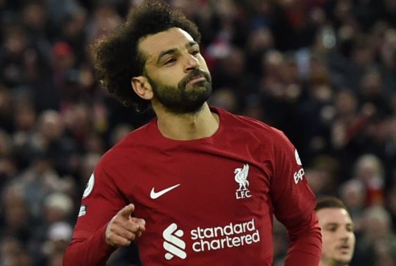 Liverpool thu hep khoang cach voi Man United xuong 4 diem hinh anh