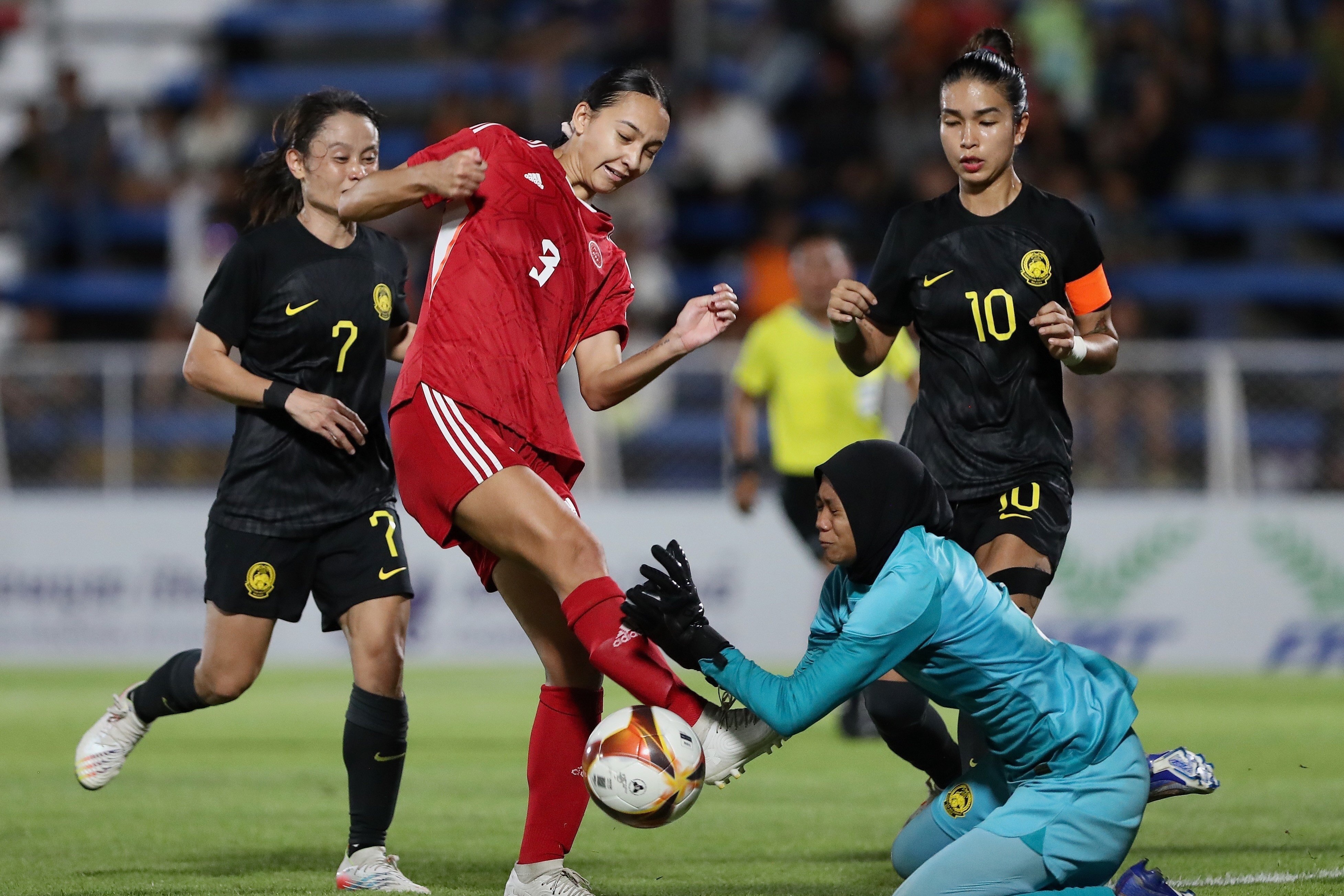 Philippines dau Malaysia anh 2