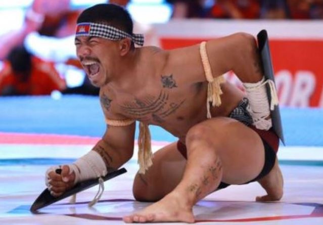 Doan Campuchia bo xa Viet Nam, dan dau SEA Games 32 hinh anh