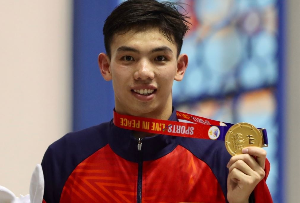 Giong Nguyen Thi Oanh, Huy Hoang phai bao ve 2 HCV trong 10 phut hinh anh