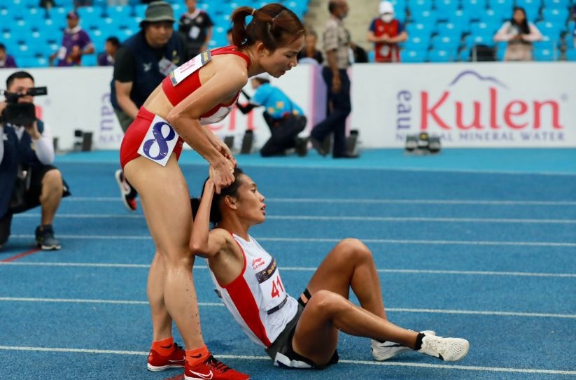 Nguyen Thi Oanh do doi thu Indonesia dung day sau khi gianh HCV hinh anh