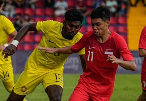 U22 Malaysia vui dap Singapore 7-0 hinh anh