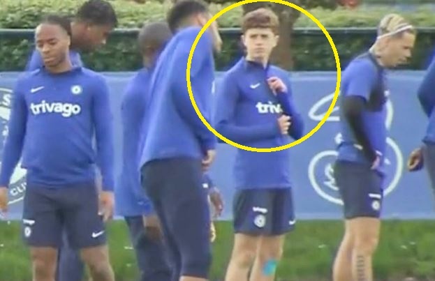 U14 len doi mot Chelsea anh 1