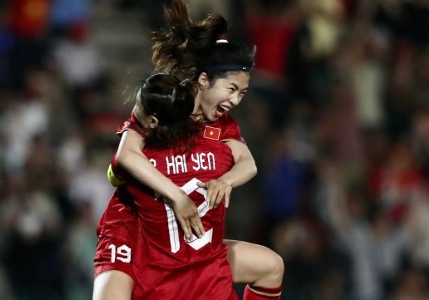 Cam xuc vo oa trong ngay tuyen nu Viet Nam lam nen lich su hinh anh