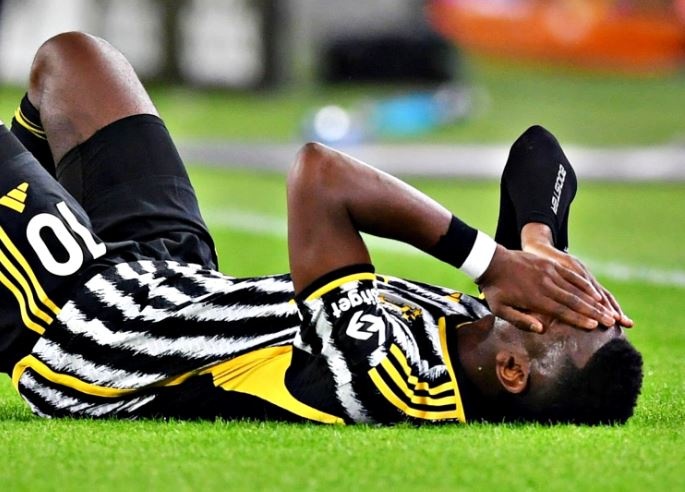 Pogba bat khoc vi lai dinh chan thuong hinh anh