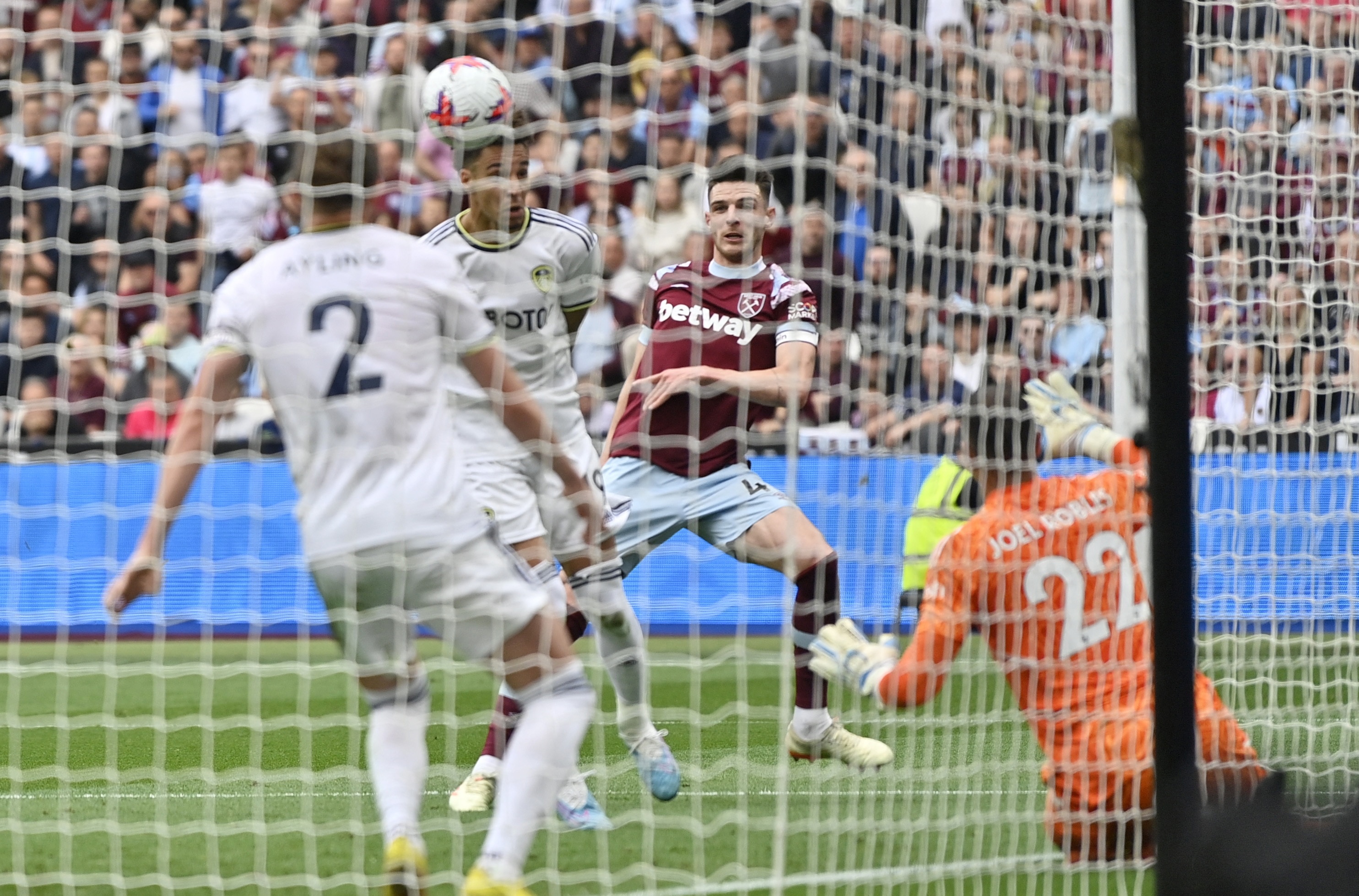 Leeds dau West Ham anh 6