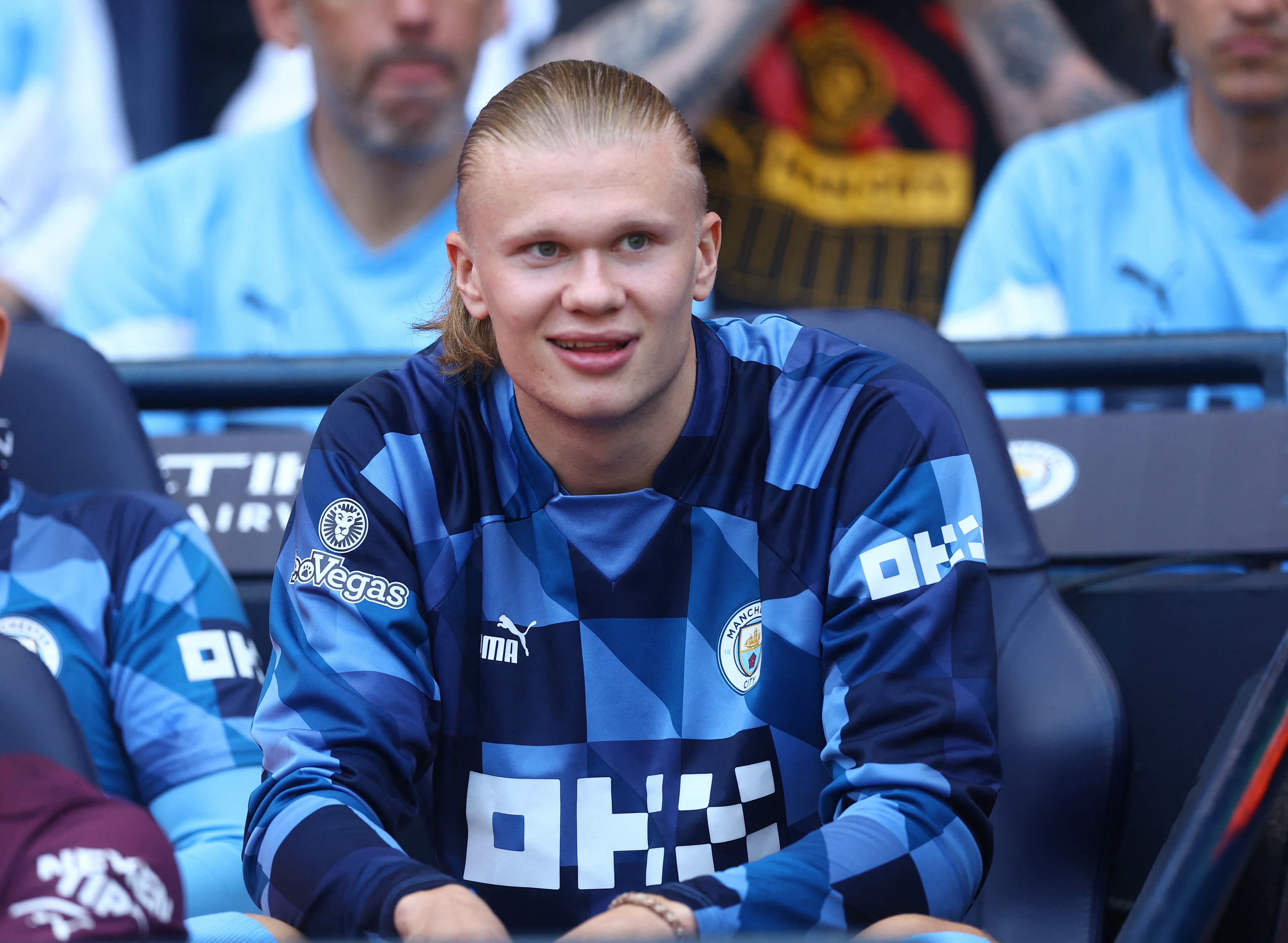 Pep de dan sao gan 600 trieu euro ngoi du bi truoc Chelsea hinh anh