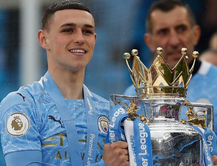 Ngoi sao 22 tuoi vo dich Premier League lan thu 5 hinh anh