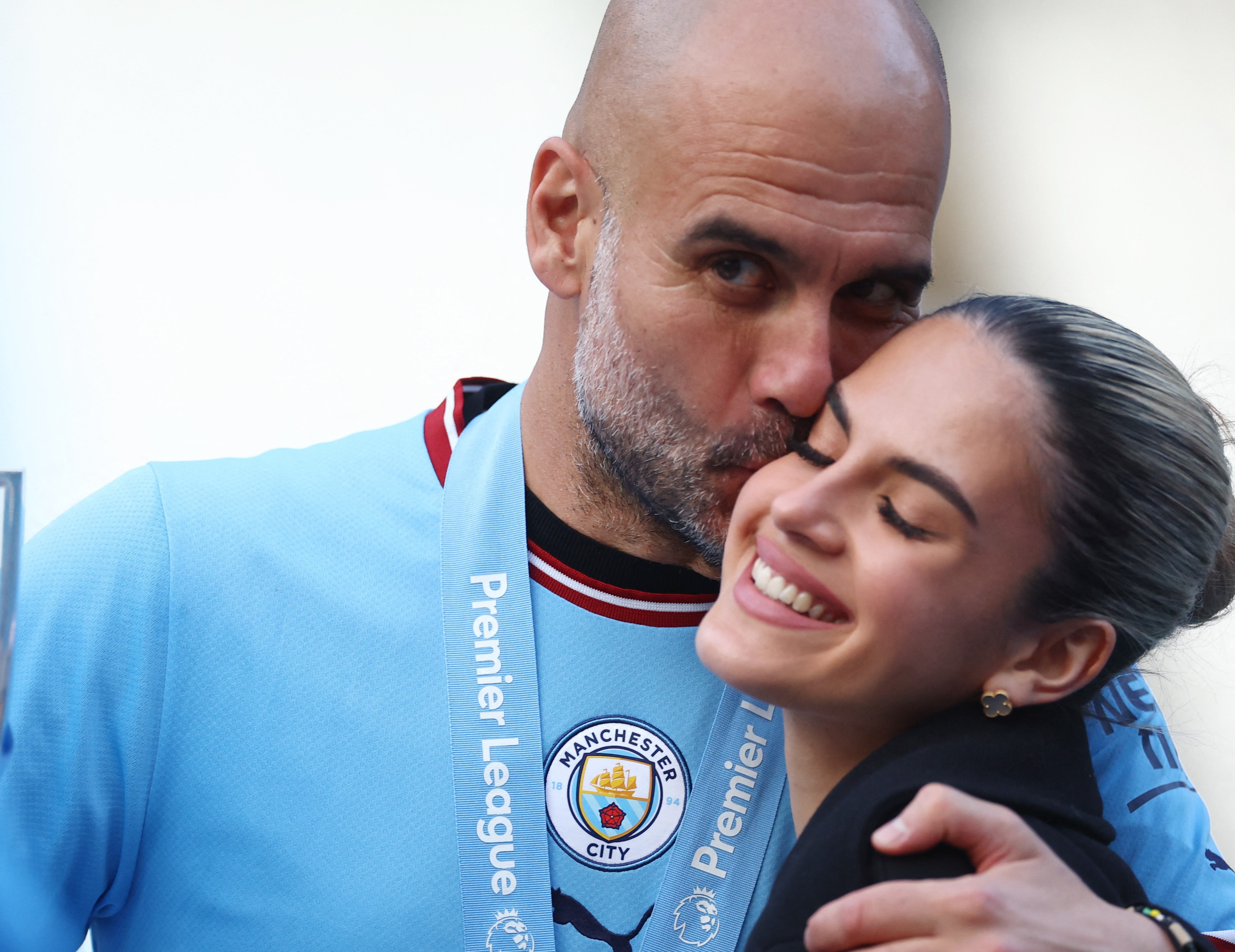 Hai co con gai cua Pep gay chu y hinh anh