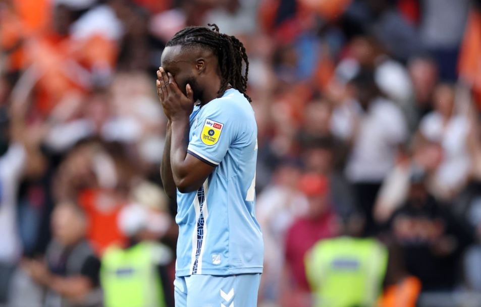 Luton thang hang anh 8