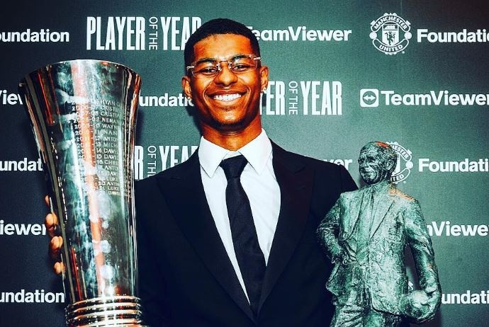 Rashford lap cu dup giai thuong ca nhan hinh anh