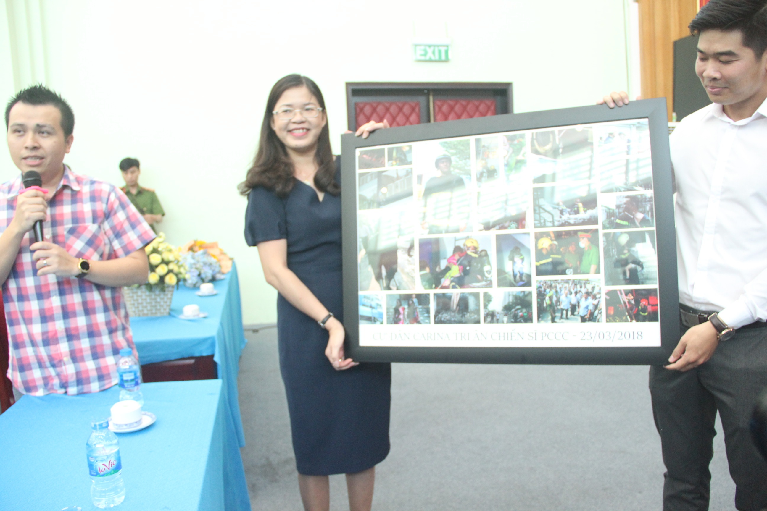 Cu dan Carina tri an chien si cuu hoa anh 3