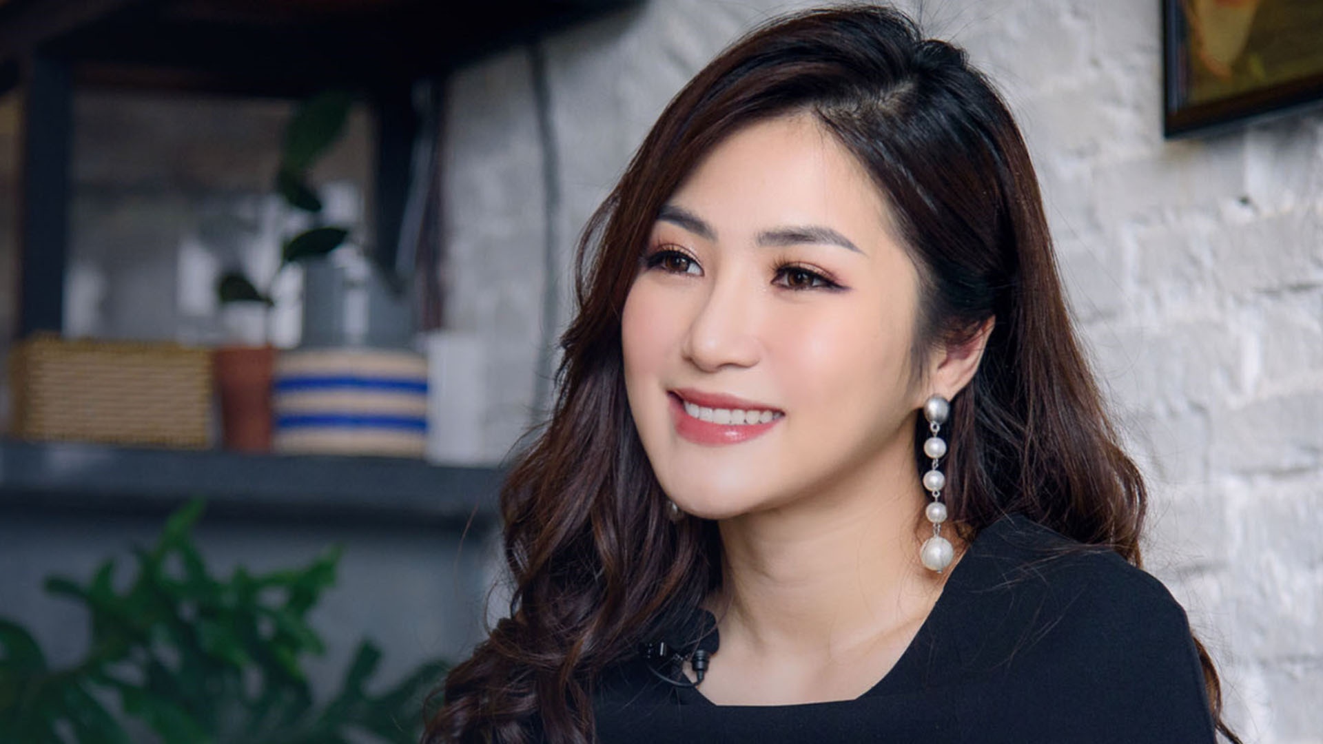 Huong Tram chia se viec gap lai nguoi cu hinh anh