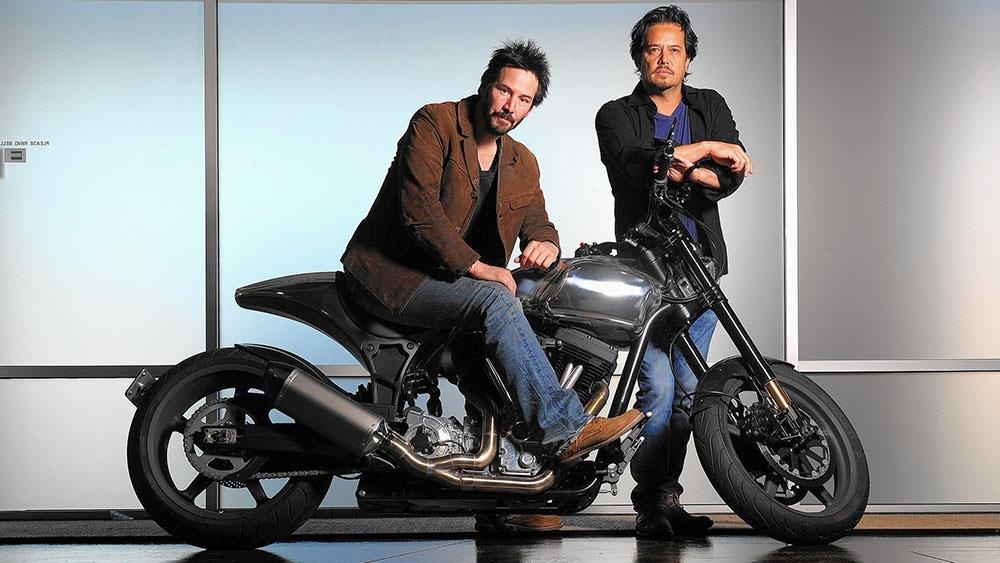 Ben trong lo do xe moto cua tai tu Keanu Reeves hinh anh
