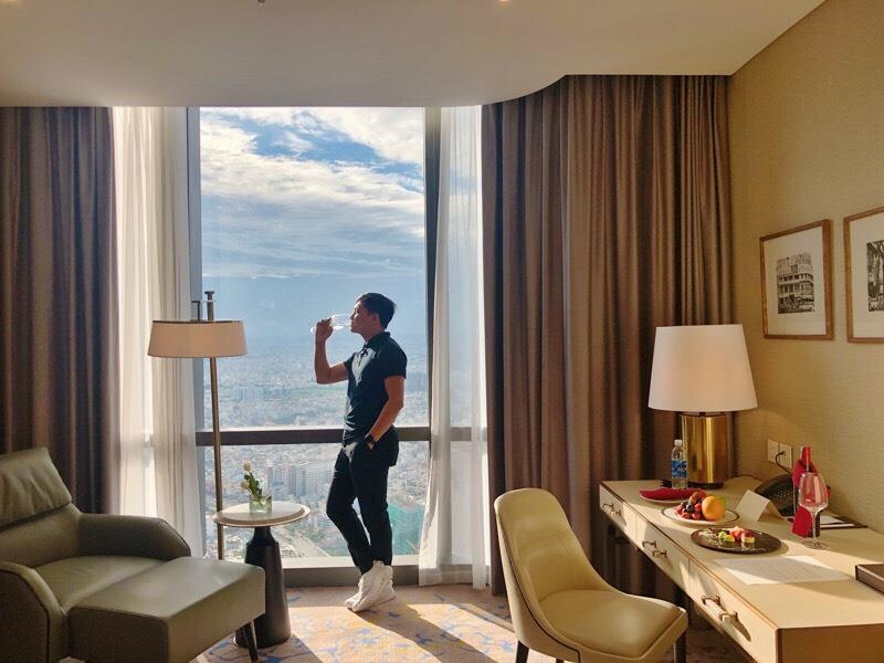 Trai nghiem mot ngay tai khach san 5 sao o Landmark 81 hinh anh