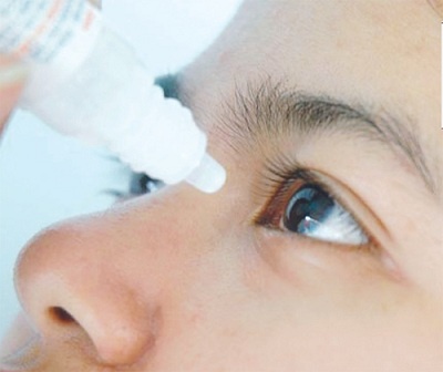 Khi dau mat hay den gap bac si chuyen khoa hinh anh