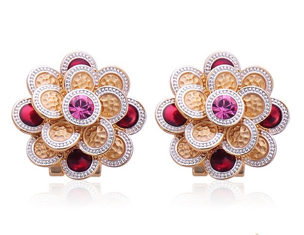 Canh giac khi dung 'phu kien' hinh anh